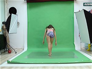 yam-sized titties Nicole on the green screen stretching