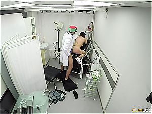 naughty patient gets romped by the gynecologist